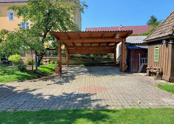 Reginas Ferienhaeuschen بيت للعطل كريغلاتش