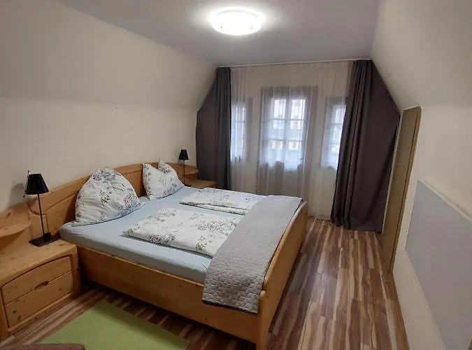 Reginas Ferienhaeuschen بيت للعطل