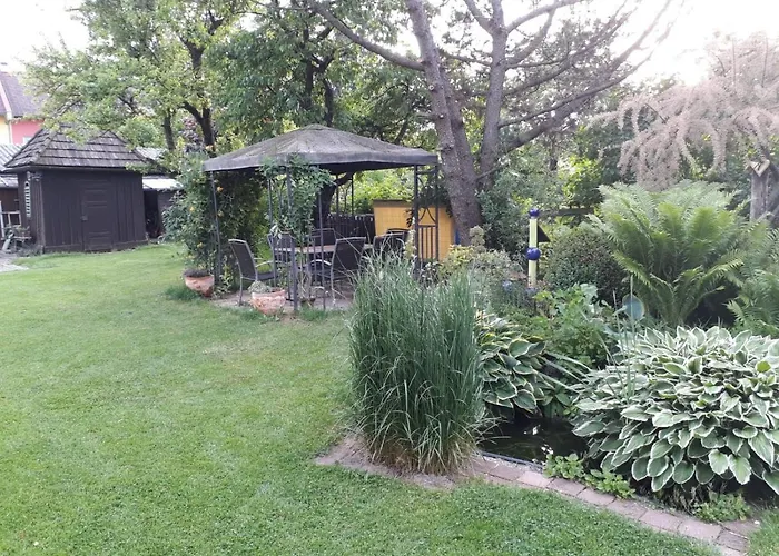 度假居 Reginas Ferienhaeuschen *